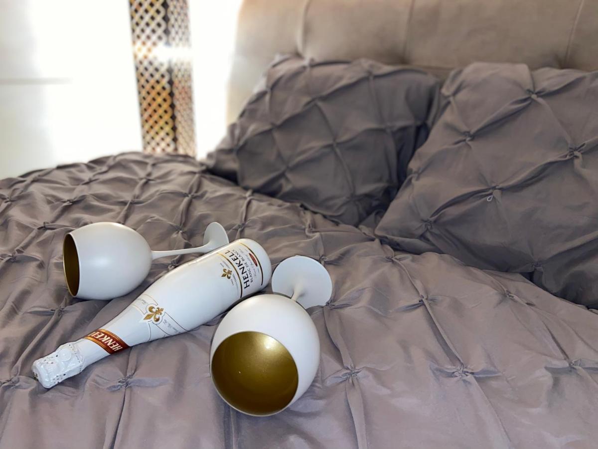 Gold Luxury Apartment Куманово Экстерьер фото