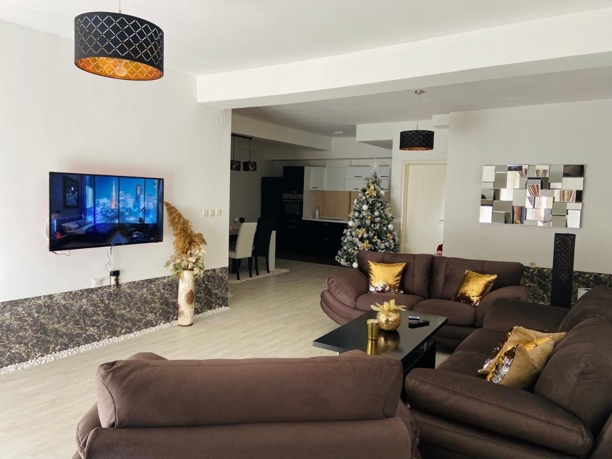 Gold Luxury Apartment Куманово Экстерьер фото
